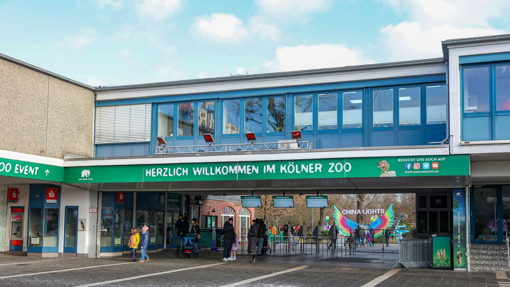 er Eingangsbereich des Kölner Zoos.