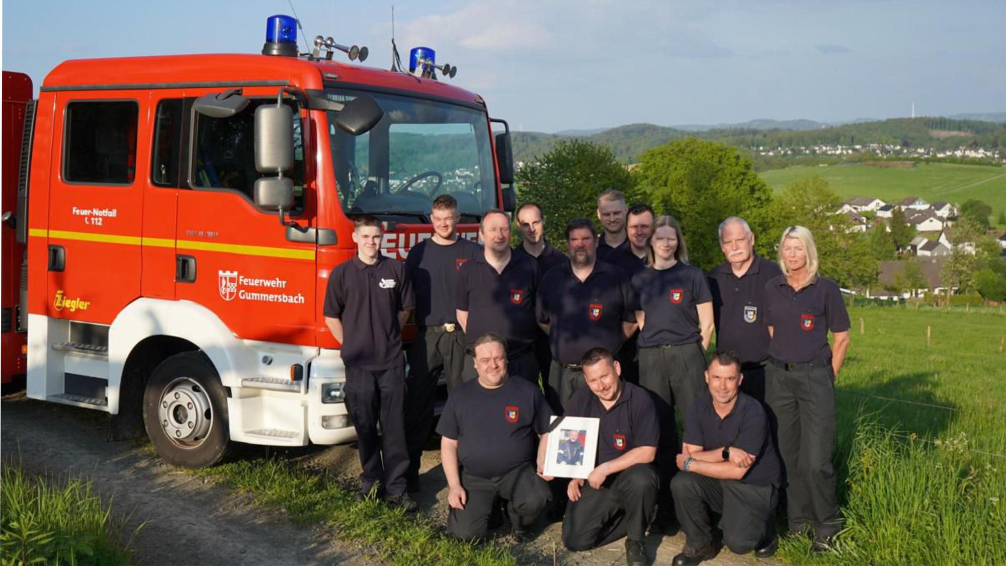 Zu sehen ist ein Gruppenbild der Löschgruppe Gummeroth.