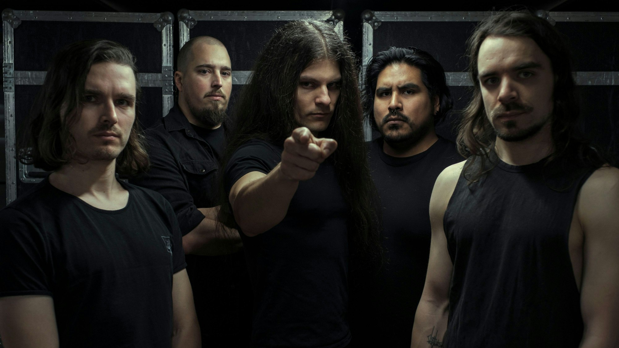 Zu sehen ist die Band Calibre Infinite.