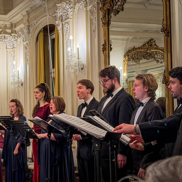 „Les Lumières“ nutzte die besondere Akustik im Spiegelsaal.