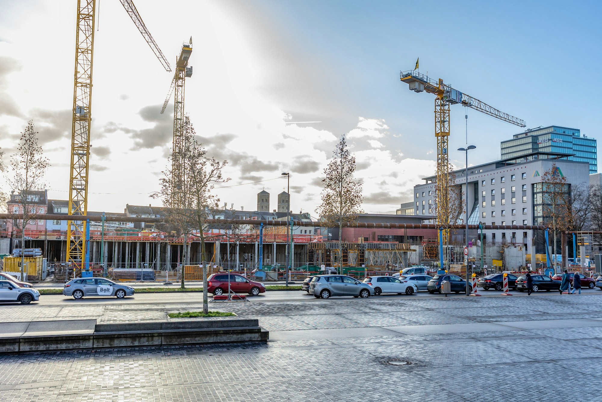 30.12.2025 Köln: Baustelle des Neubau LVR gegenüber des Deutzer Bahnhofes. Foto: Martina Goyert