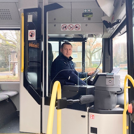 Oleksandr Pochenkov kam 2022 aus Charkiw in der Ukraine nach Leverkusen. Seit einer Umschulung ist er als Busfahrer für die Wupsi unterwegs.