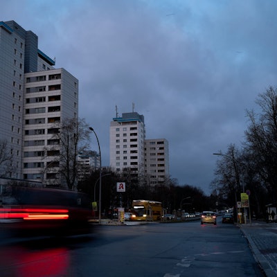 Nach einem Stromausfall sind die Straßen in Berlin-Lichterfelde ohne Beleuchtung.