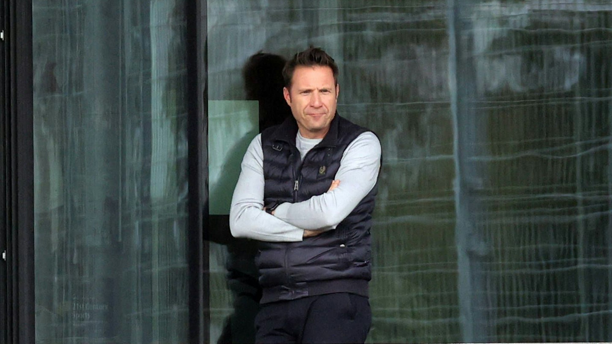 17.10.23 VfB Stuttgart Training Deutschland, Stuttgart, 17.10.2023, Fussball, Bundesliga, VfB Stuttgart Training: Thomas Krücken Leiter NLZ. *** 17 10 23 VfB Stuttgart training Germany, Stuttgart, 17 10 2023, football, Bundesliga, VfB Stuttgart training Thomas Krücken director NLZ