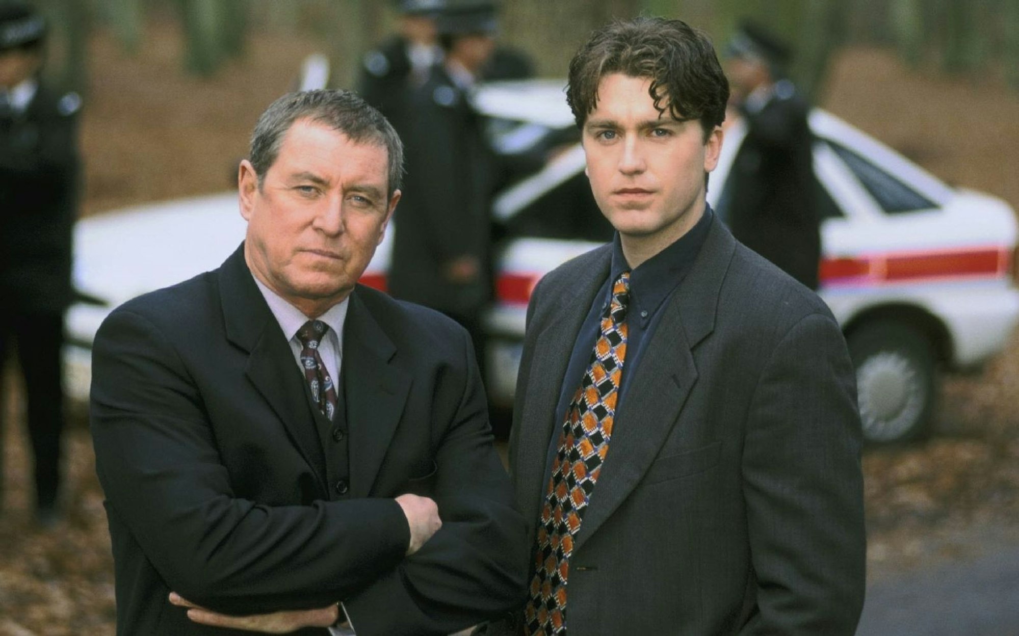 Wegen seiner geruhsamen Art wurde er auch der „Teebeutel-Kommissar“ genannt: Inspector Barnaby (John Nettles, links, mit Daniel Casey). (Bild: ZDF / All3Media)