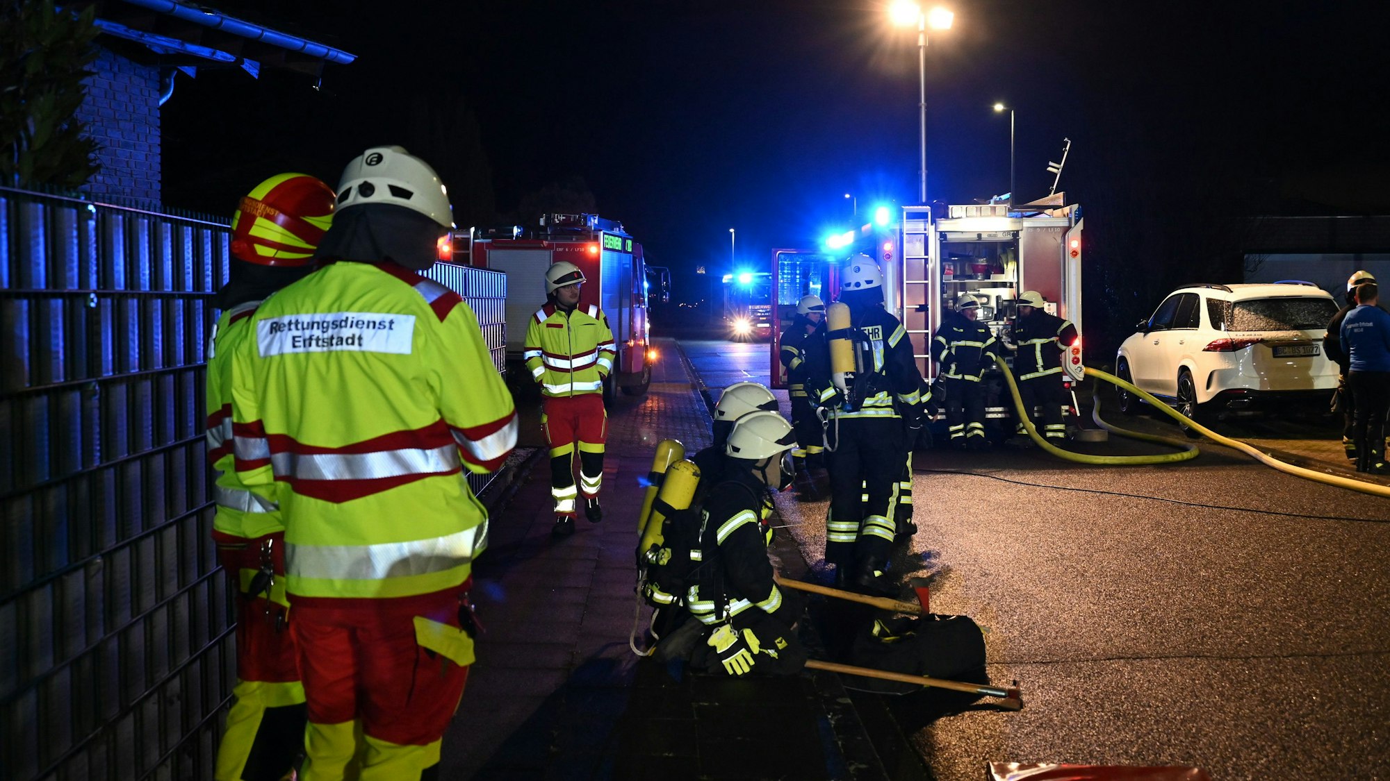 In Erftstadt-Gymnich hat es ein Feuer im Keller an der Heizung gegeben. Laut Feuerwehr wurde niemand verletzt.