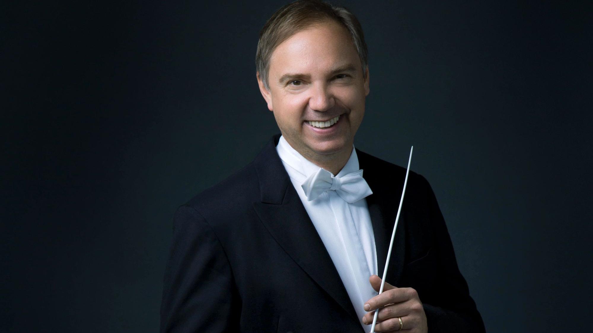 Dirigent Sebastian Lang-Lessing