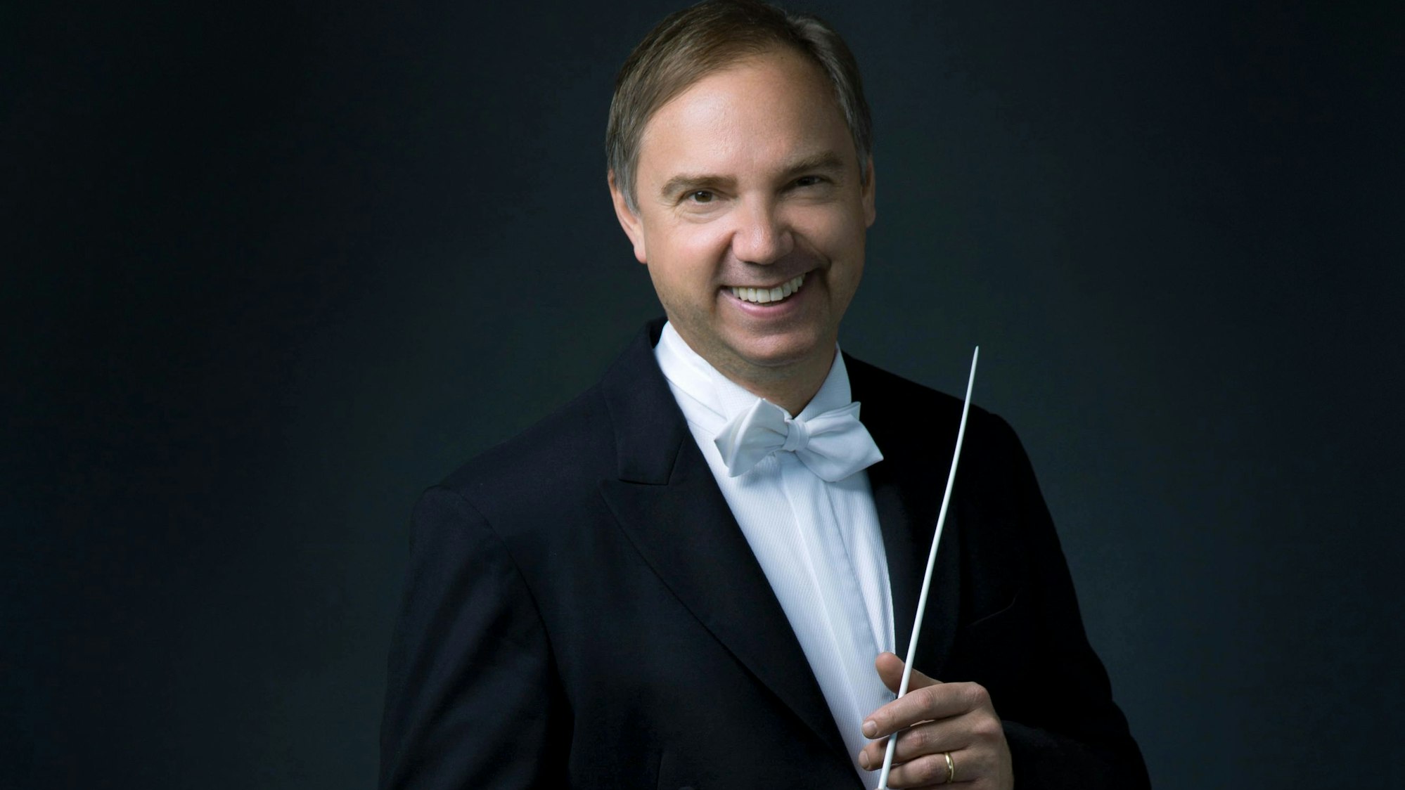 Dirigent Sebastian Lang-Lessing