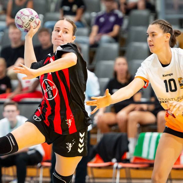 Sophia Cormann Bayer Leverkusen,No.10 in Aktion DEU, Leverkusen 31.08.2025 Handball, 2. Bundesliga Frauen 2025/2026, 1. Spieltag, Bayer 04 Leverkusen - VfL Waiblingen *** Sophia Cormann Bayer Leverkusen,No 10 in action DEU, Leverkusen 31 08 2025 Handball, 2 Bundesliga Women 2025 2026, 1 Matchday, Bayer 04 Leverkusen VfL Waiblingen