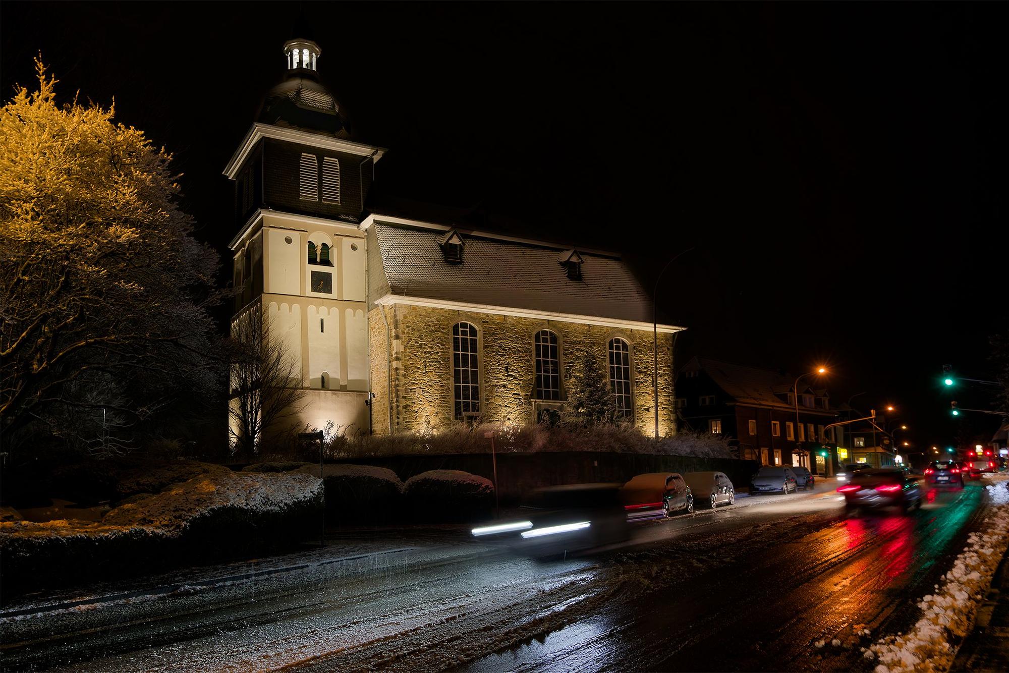 Straße im Schneefall