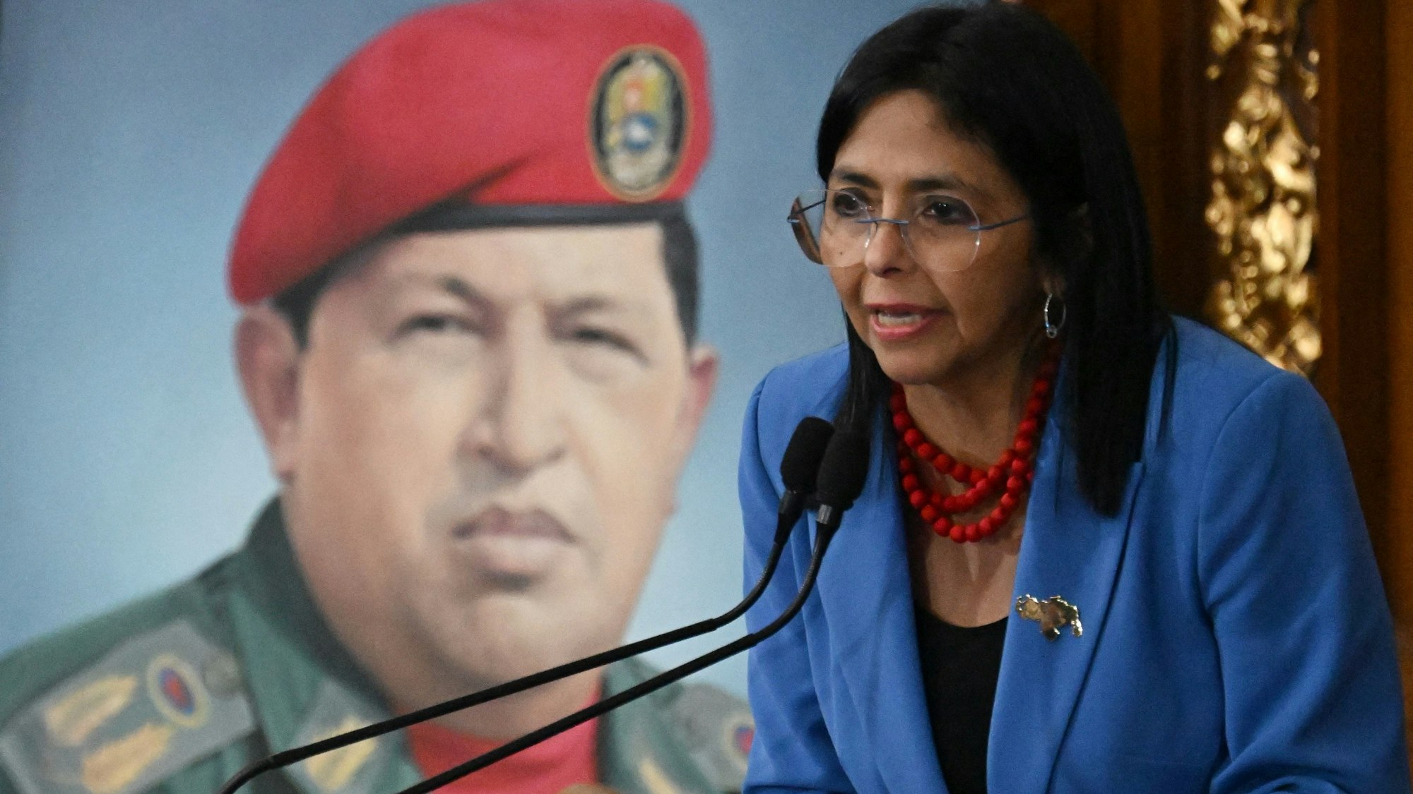 Venezuelas Vize-Präsidentin Delcy Rodriguez übernimmt für Nicolas Maduro die Regierung.
