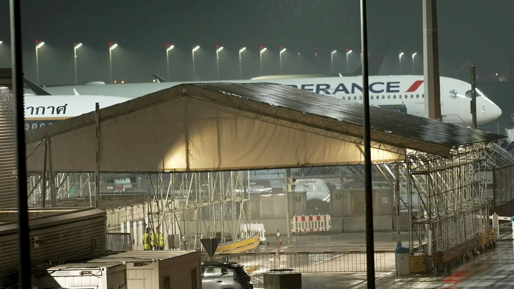 Das Flugzeug musste wegen Schmorgeruchs ungeplant in München landen.