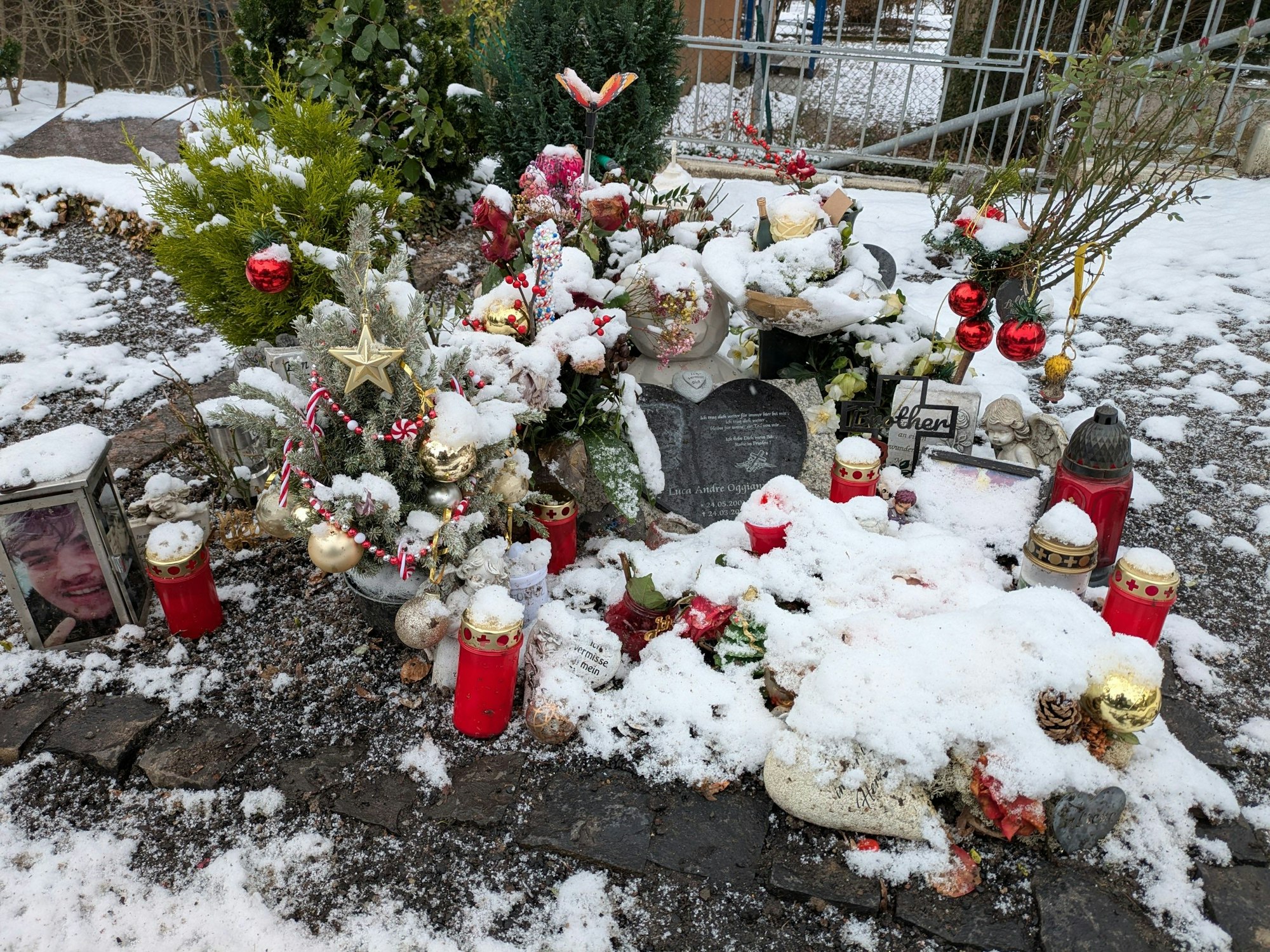 Grab eines jungen Mannes