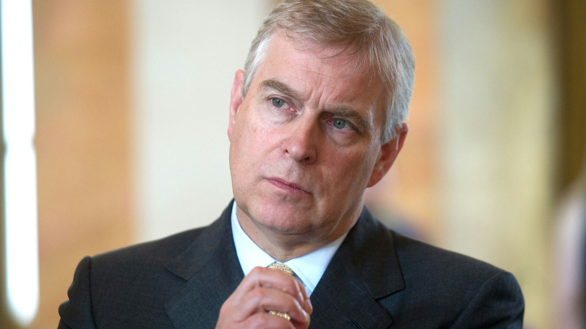 Prinz Andrew, der Herzog von York, während eines Besuchs in der Georg-August-Universität.