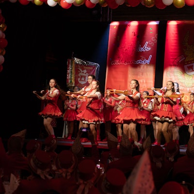 Fotos und Repros zu 100 Jahre Große Porzer KG