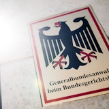 Das Bild zeigt ein Schild auf dem „Generalbundesanwalt beim Bundesgerichtshof“ steht. Foto: Christoph Schmidt/dpa