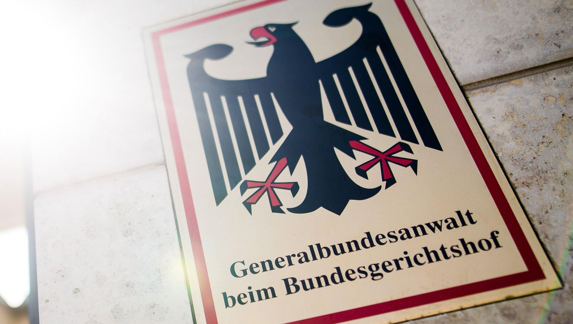 Das Bild zeigt ein Schild auf dem „Generalbundesanwalt beim Bundesgerichtshof“ steht. Foto: Christoph Schmidt/dpa