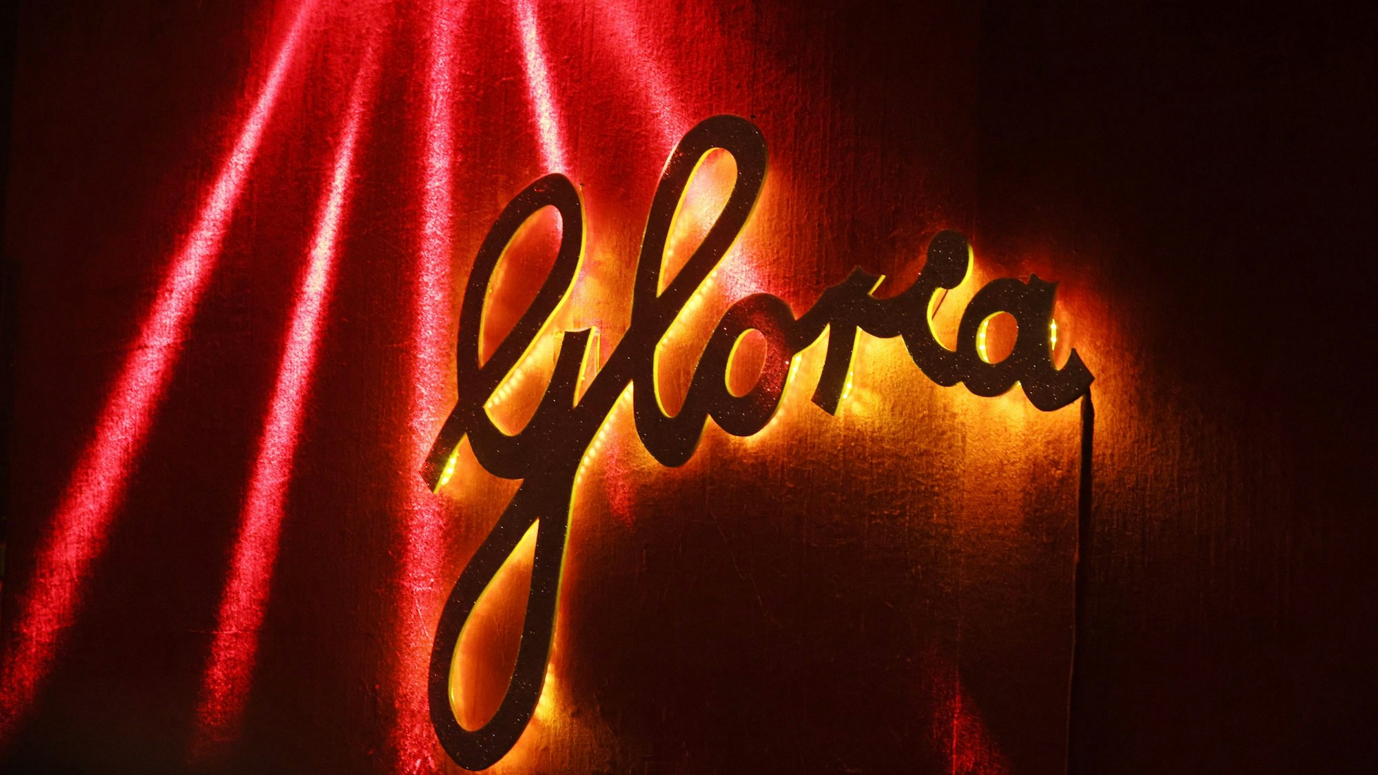 Theater Gloria in Köln mit Leuchtschrift. (Symbolbild)