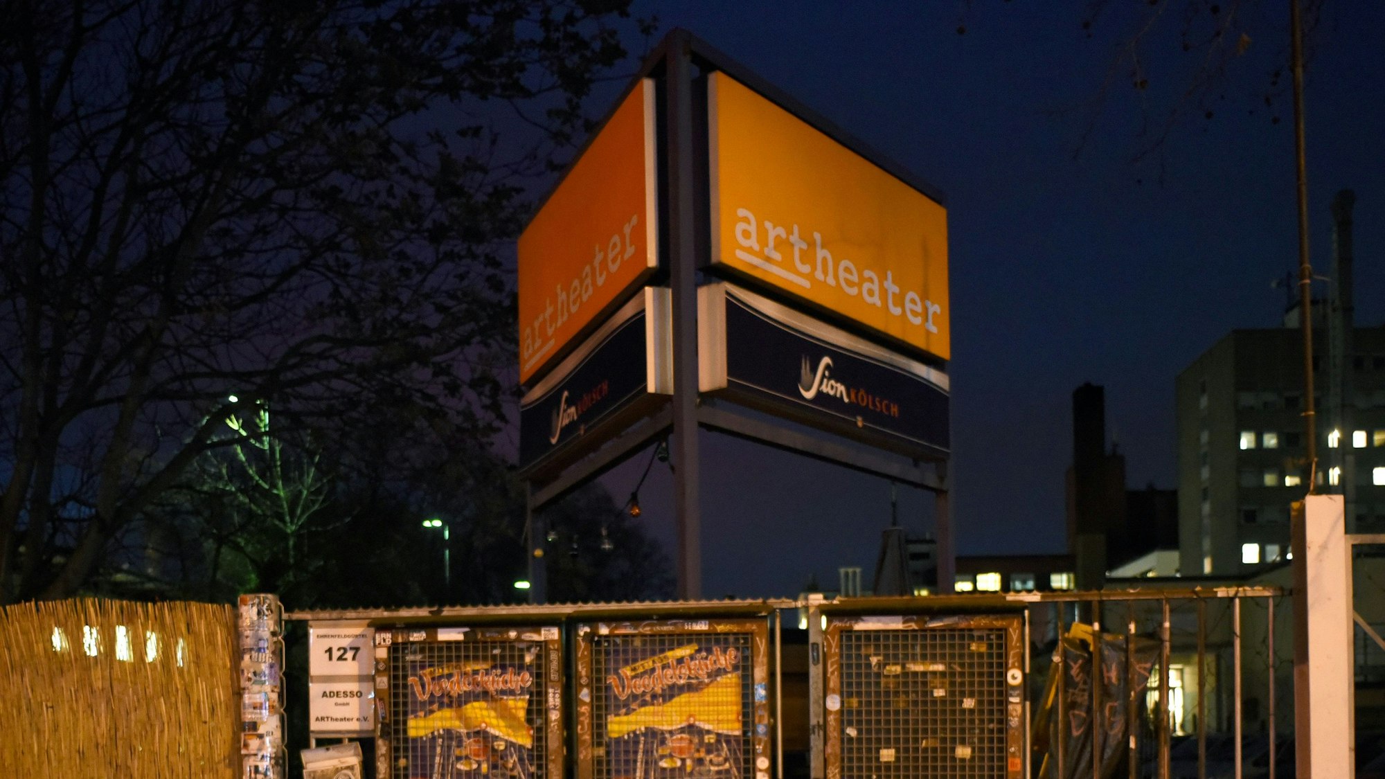 Eingangstor zum Artheater in Köln. (Archivbild)