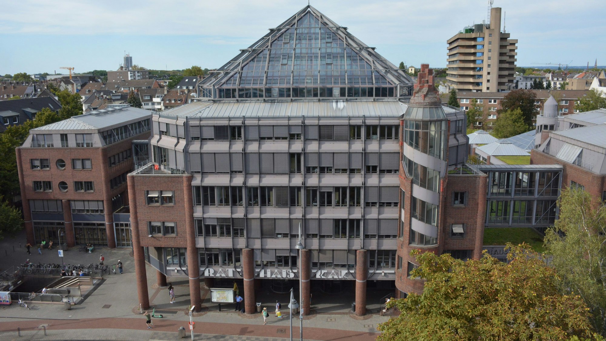 Bezirksrathaus Kalk Außenansicht