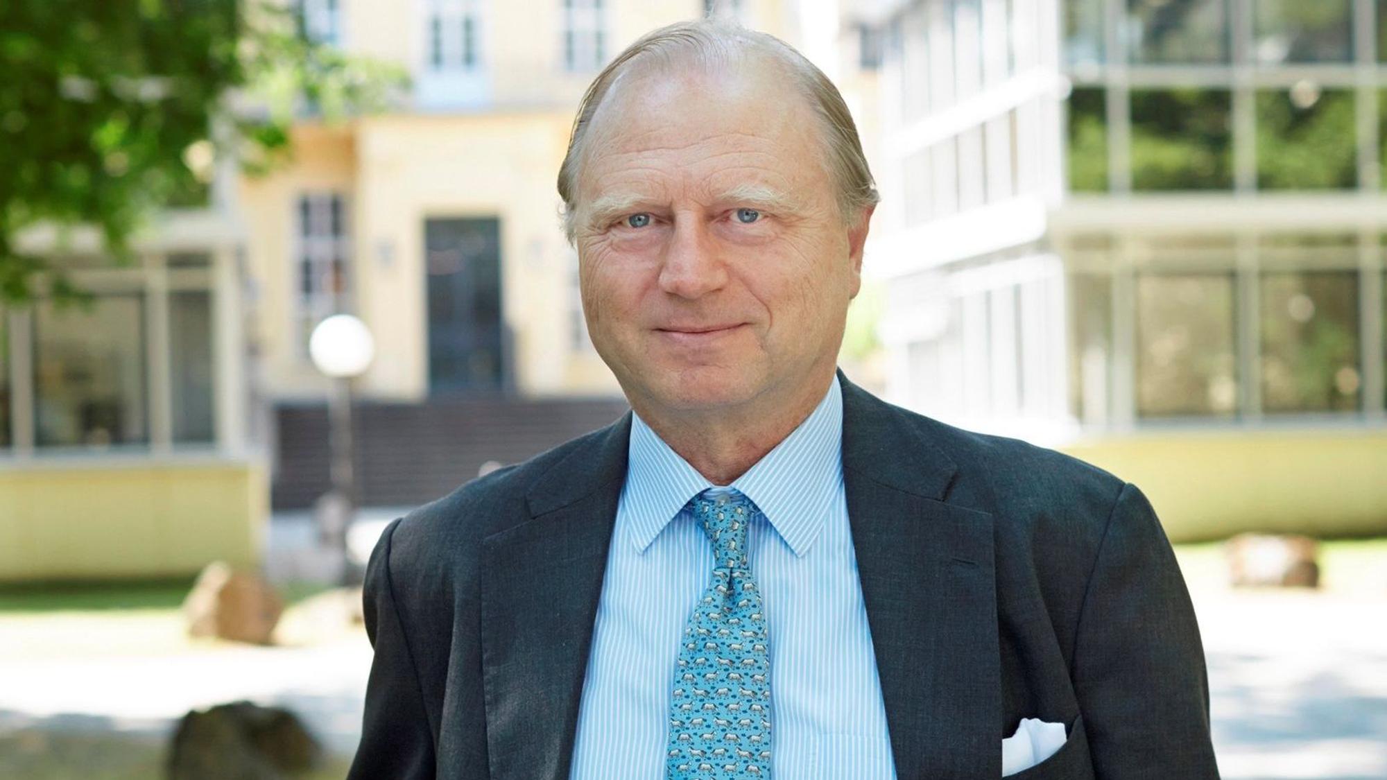 Martin A. Schoeller ist ein deutsch-schweizerischer Unternehmer.