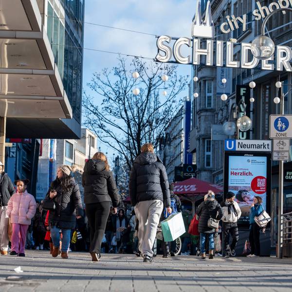 In der Schildergasse wurden 2025 mehr als 21 Millionen Passanten gezählt.