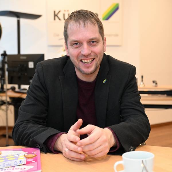 Das Foto zeigt Kürtens Bürgermeister Mario Bredow