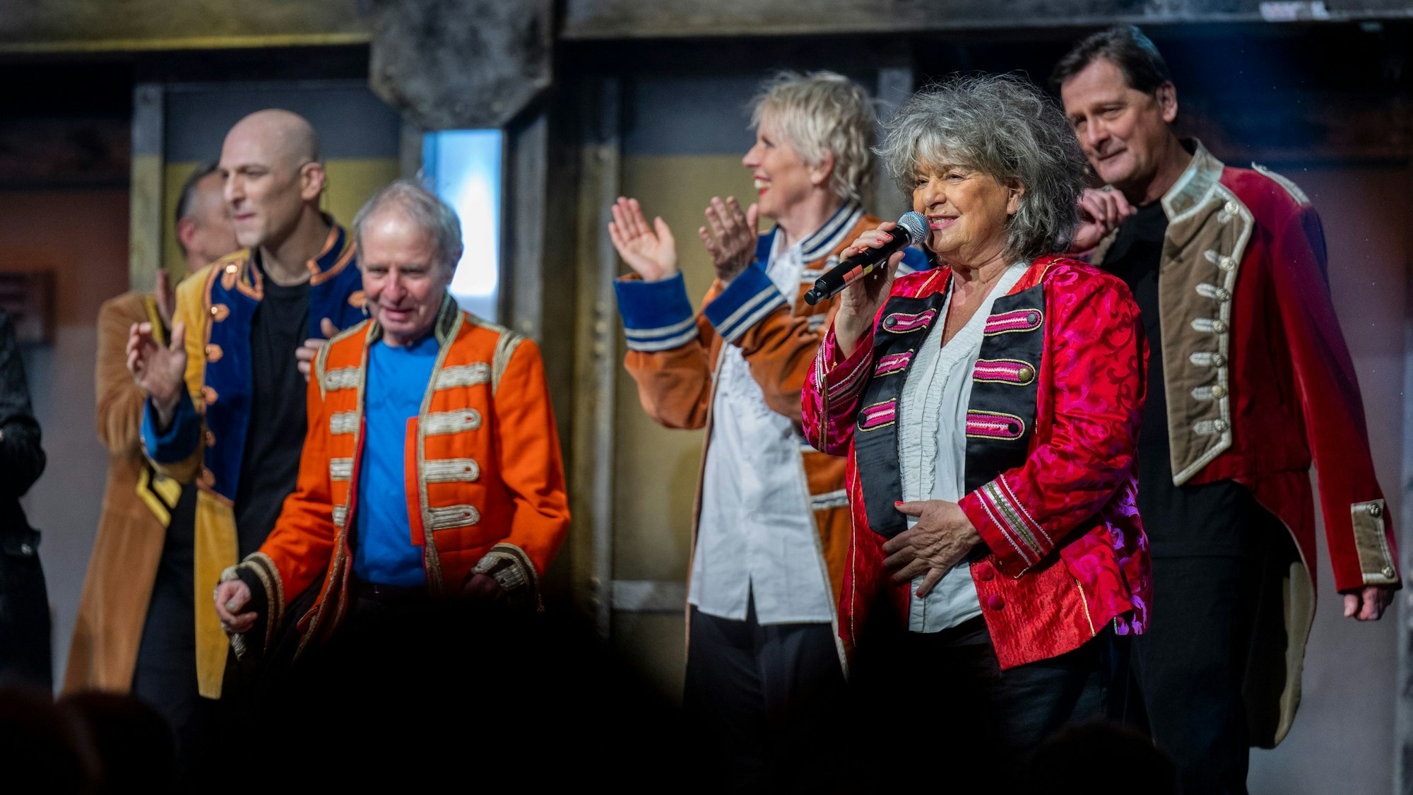 Premiere der alternativen Karnevalssitzung „Stunksitzung“ im E-Werk.