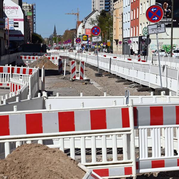 Die Baustelle für die Nord-Süd-Stadtbahn auf der Bonner Straße