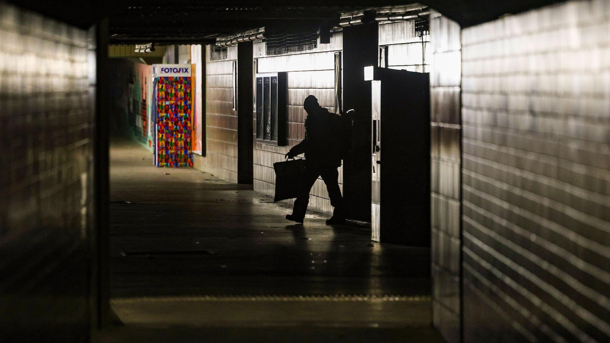 Bahnhof Wannsee, Berlin Zehlendorf: Nach einem Anschlag von Linksextremisten waren mehrere Stadtteile im Südwesten Berlins tagelang ohne Strom.