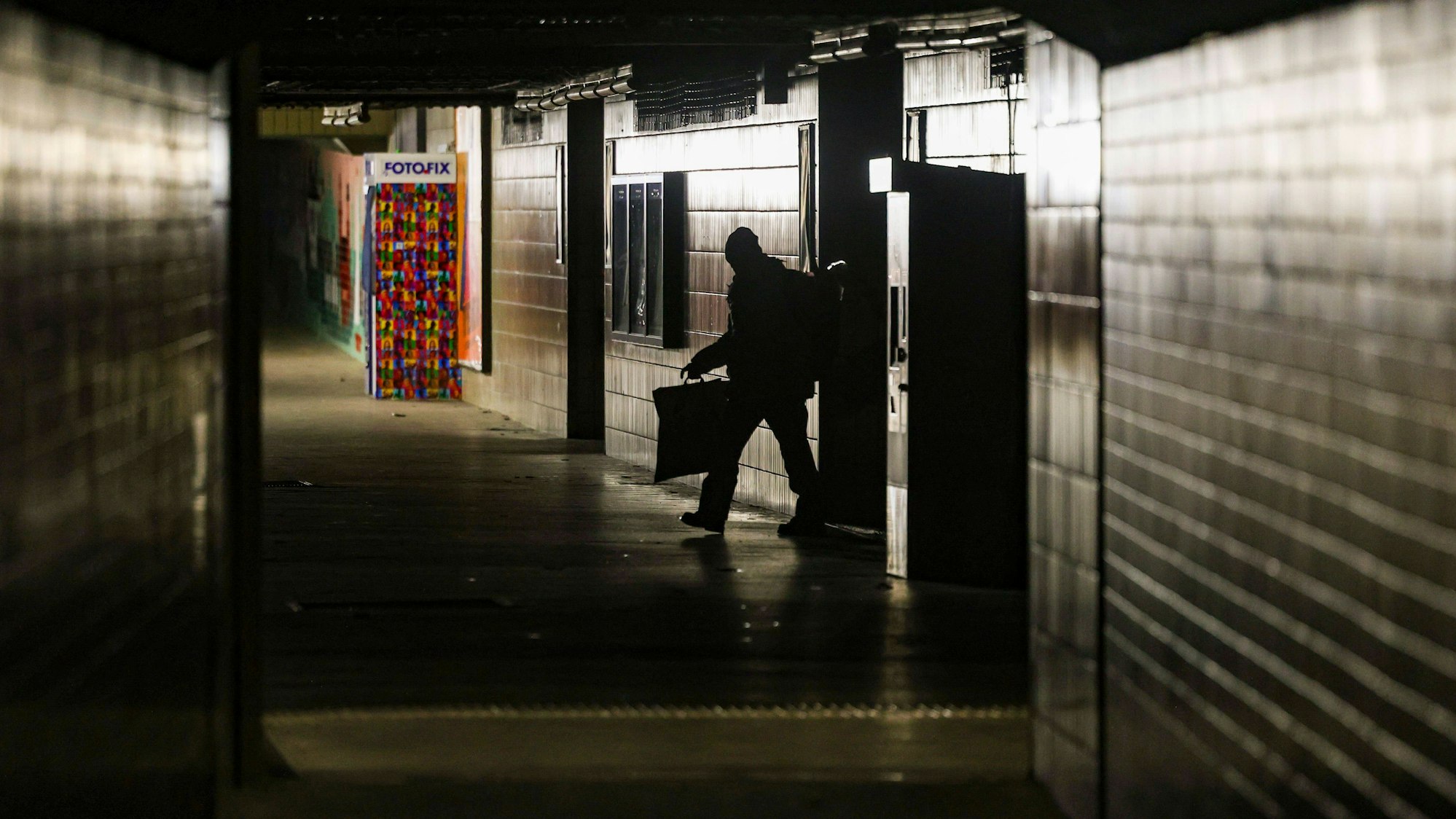 Bahnhof Wannsee, Berlin Zehlendorf: Nach einem Anschlag von Linksextremisten waren mehrere Stadtteile im Südwesten Berlins tagelang ohne Strom.