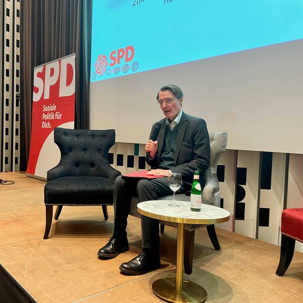 Karl Lauterbach (MdB) war zum Neujahrsgespräch der Leverkusener SPD gekommen.