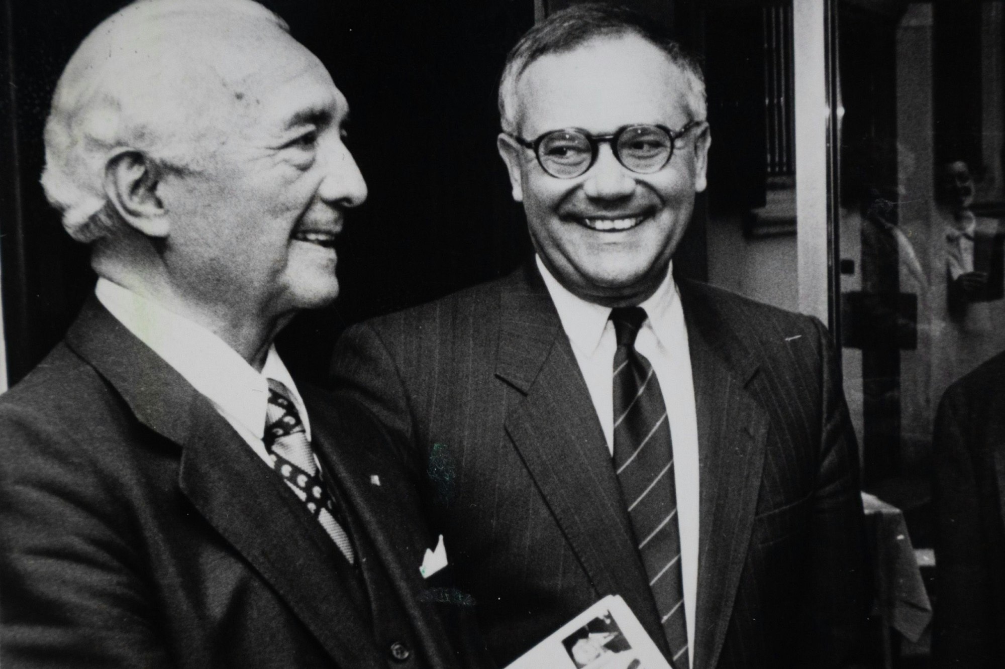 Erich Mende (links) und sein Sohn Walter (Mitte)