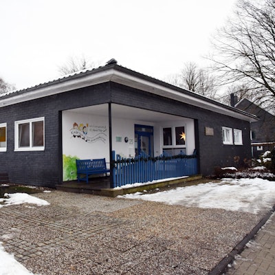 Das Foto zeigt das Gebäude der Kita in Thier.