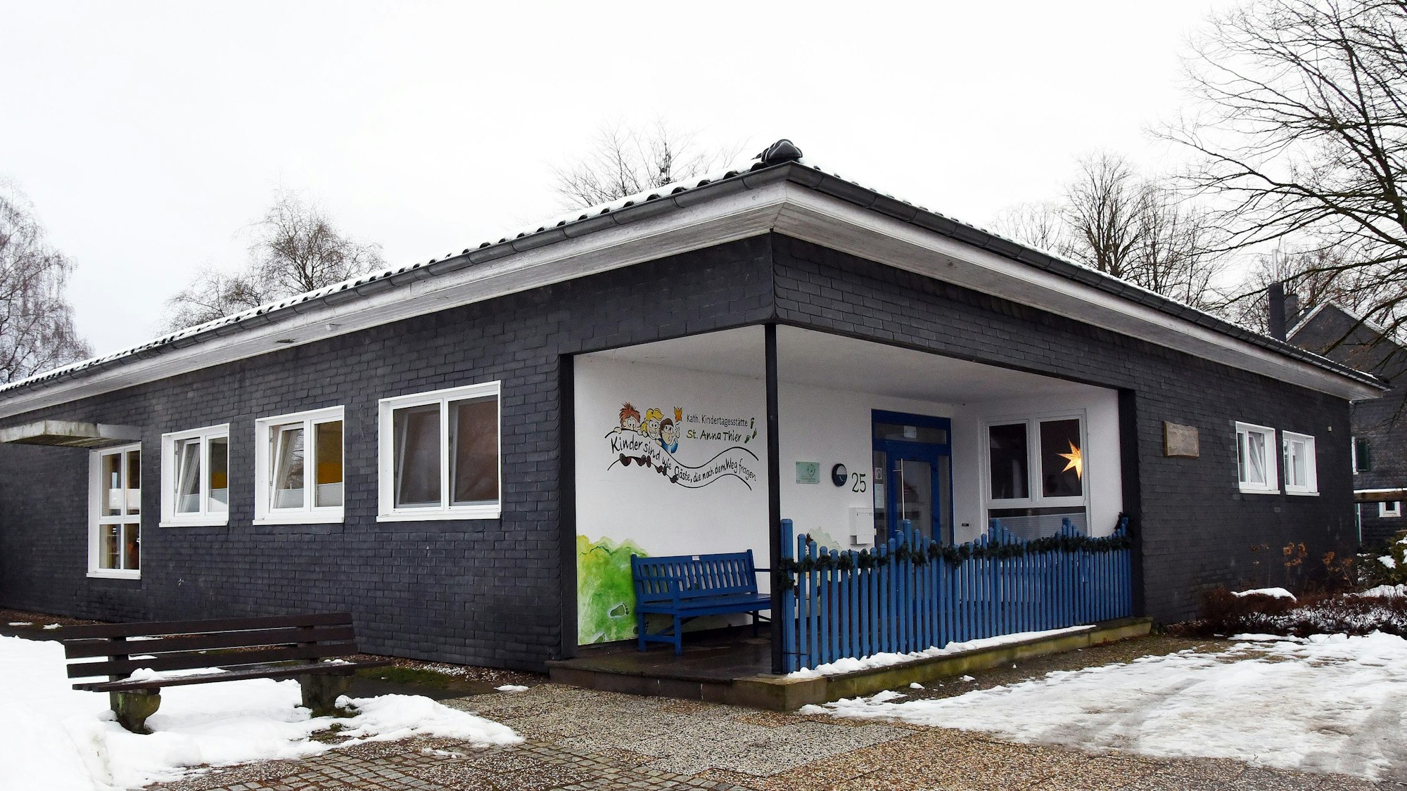 Das Foto zeigt das Gebäude der Kita St. Anna in Wipperfürth-Thier.