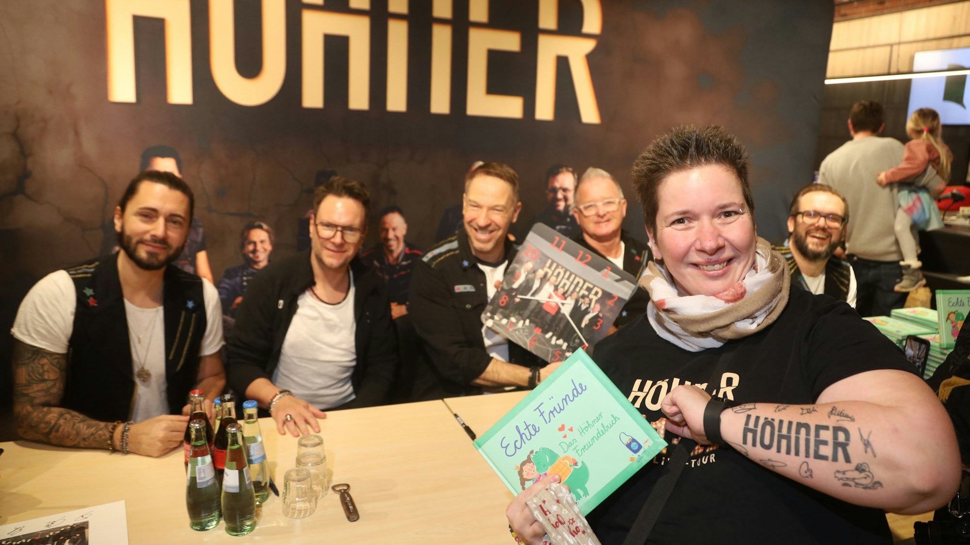 Zum Erscheinen des Freundebuch „Echte Fründe“ der Höhner gab es eine Signierstunde in der Thalia Mayersche Buchhandlung.