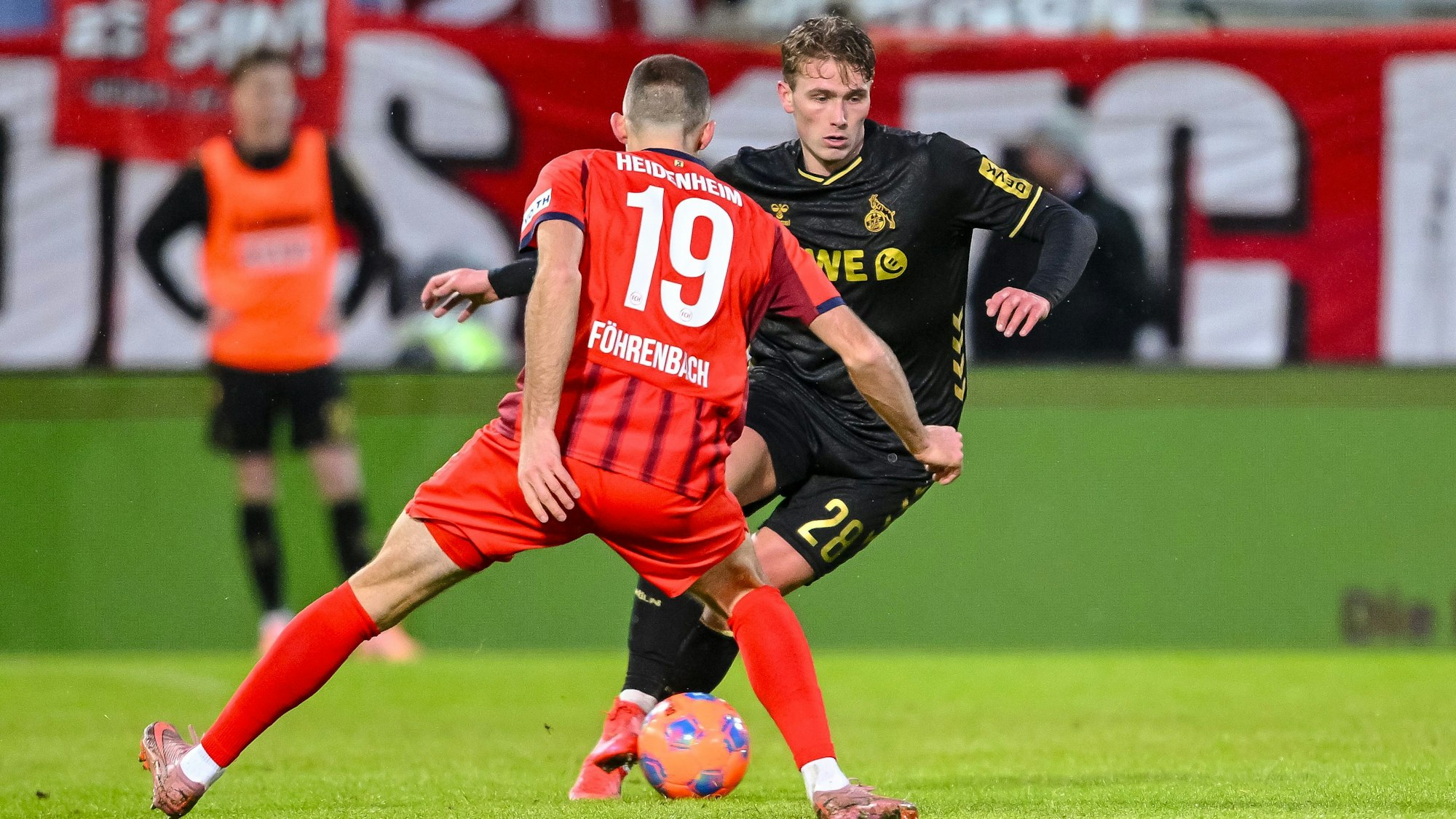 Sebastian Sebulonsen verteidigte in Heidenheim nicht immer elegant, aber mit viel Tempo und Entschlossenheit.