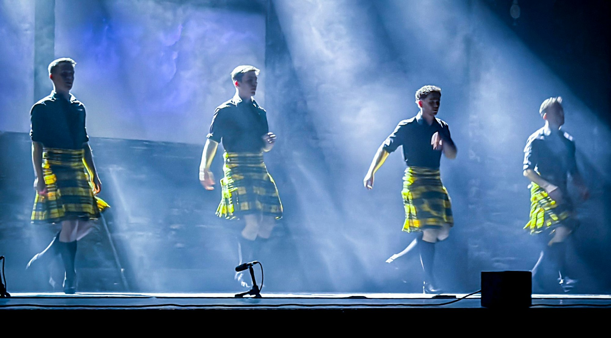 Ber „Rhythm of the Dance“ tragen Männer Röcke