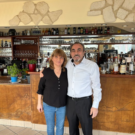 Ali Senocak mit Ehefrau Susanne im „Caldo e Freddo“.