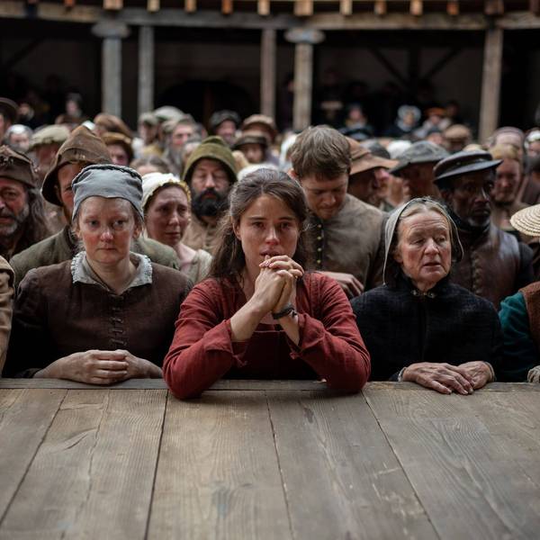 Die Geschichte von Agnes – der Frau von William Shakespeare –, die darum kämpft, den Verlust ihres einzigen Sohnes Hamnet zu verkraften. Eine menschliche und herzzerreißende Geschichte, die den Hintergrund für Shakespeares berühmtestes Stück Hamlet bildet.
