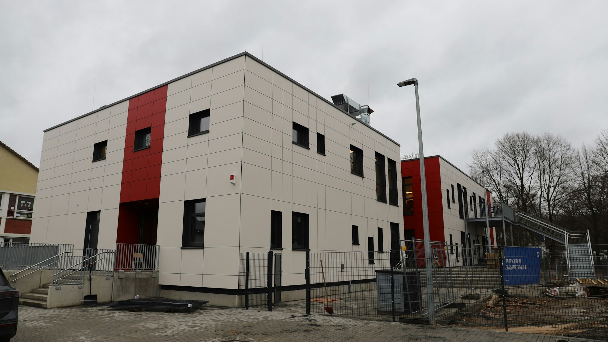 Nach nur einem halben Jahr Bauzeit konnte die Kita Parkstraße an den Betreiber, die Arbeiterwohlfahrt (Awo) übergeben werden.