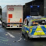 Auch ein Polizeiwagen war an dem Unfall beteiligt.