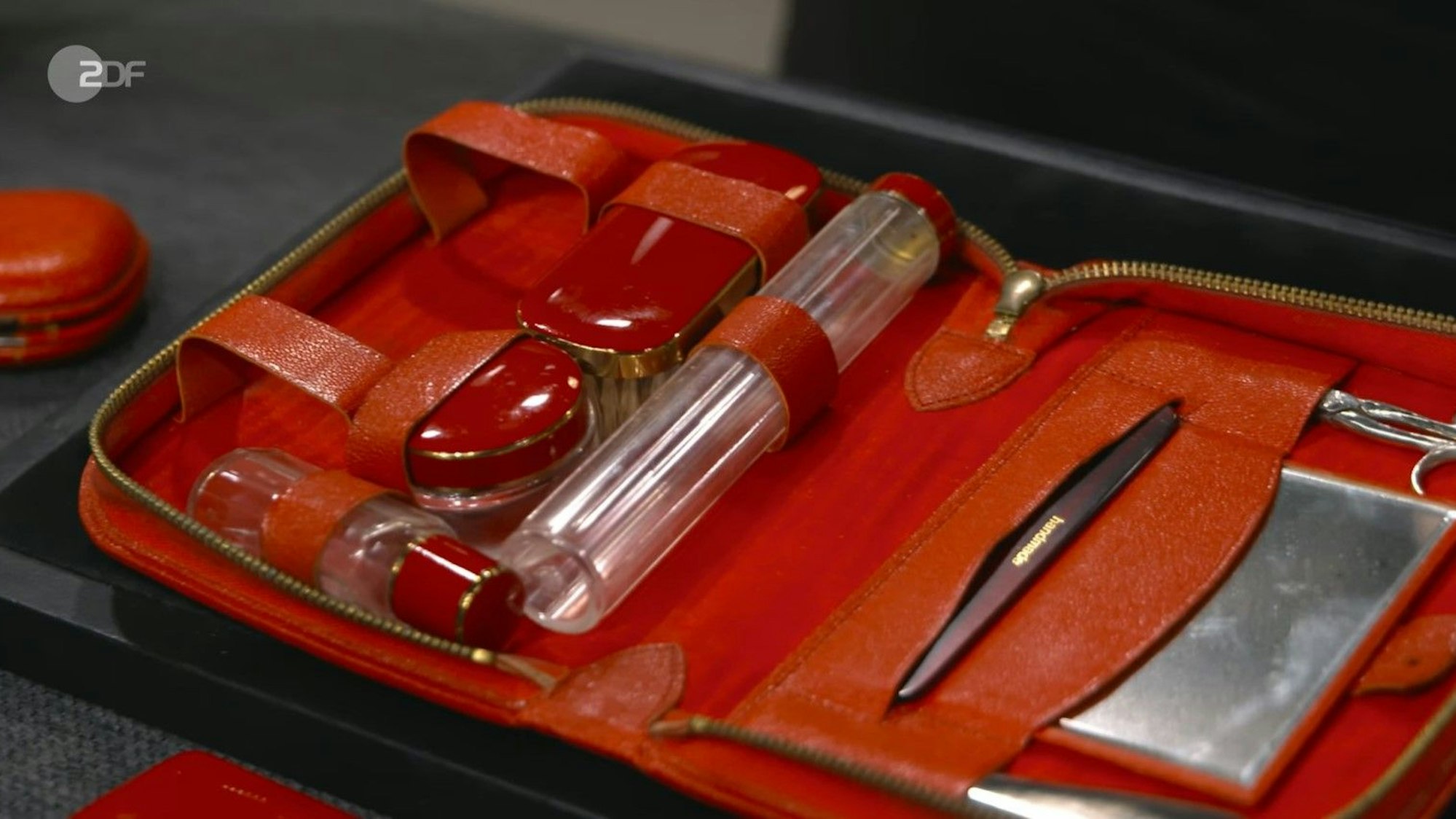 Das Reise-Necessaire aus Leverkusen bei „Bares für Rares“.