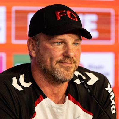 FC-Trainer Lukas Kwasniok am Dienstag vor dem Spiel gegen die Bayern.