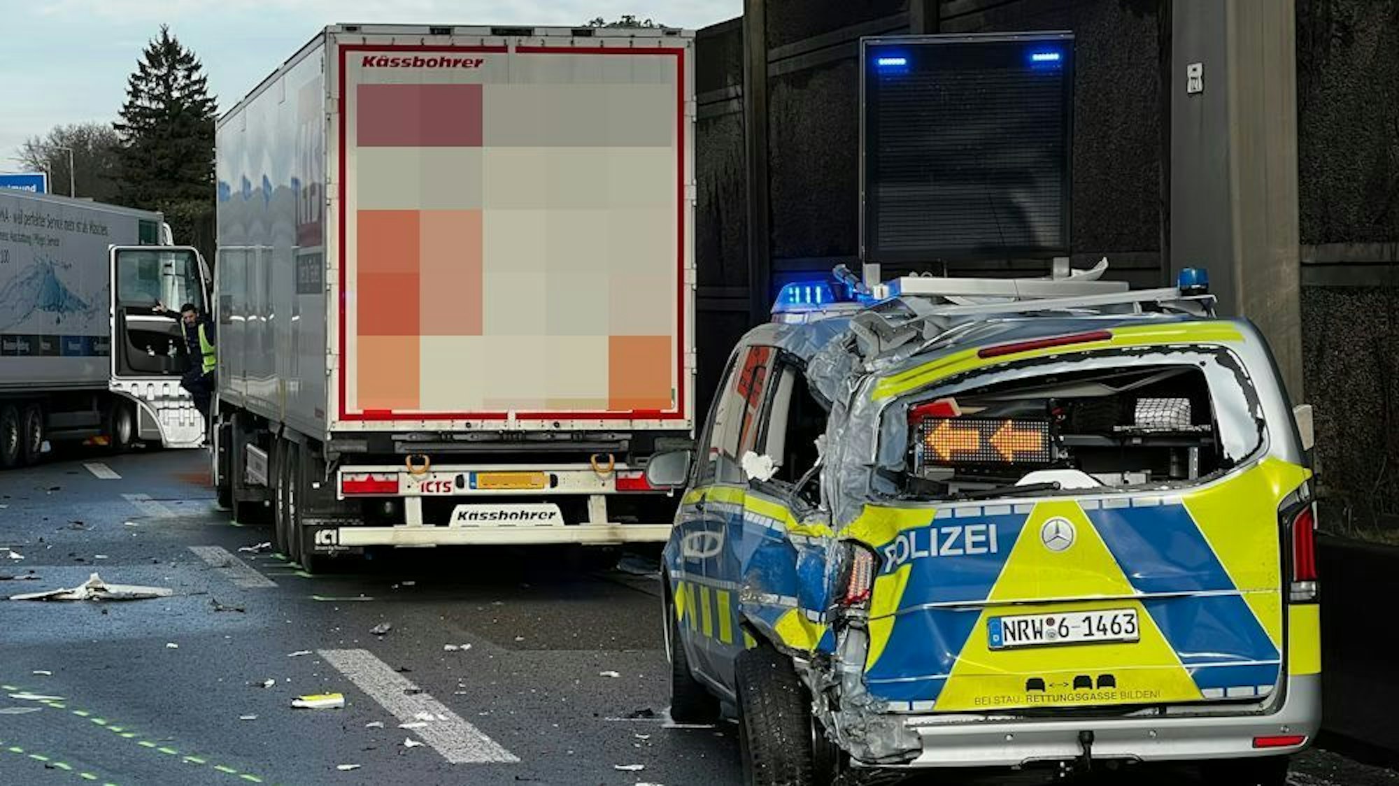 13.01.2026: Unfall auf der A3 im Kreuz Leverkusen