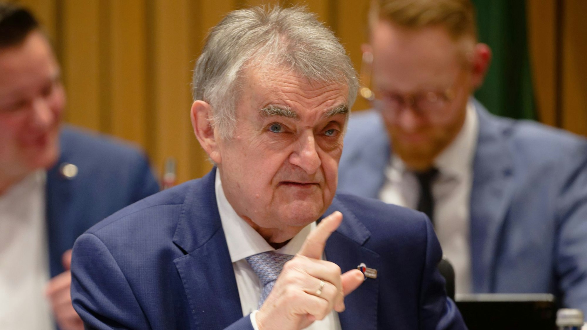 Der Anspruch der Ermittler sei: «Das Ding klären wir auf», sagt NRW-Innenminister Herbert Reul (CDU).