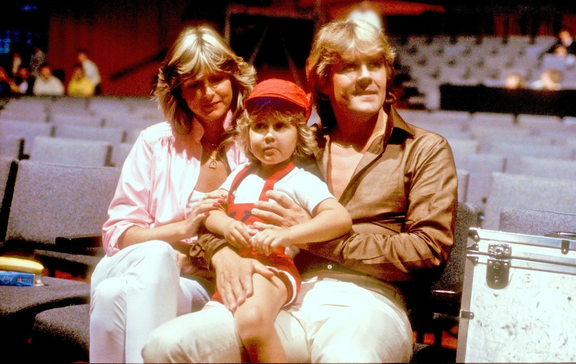 Im Jahr 1976 heiratet Howard Carpendale zum ersten Mal: Aus der Ehe mit Claudia Herzfeld stammt Sohn Wayne, der später selbst als Schauspieler und Moderator bekannt wird. (Bild: 1980 Getty Images/Peter Bischoff)