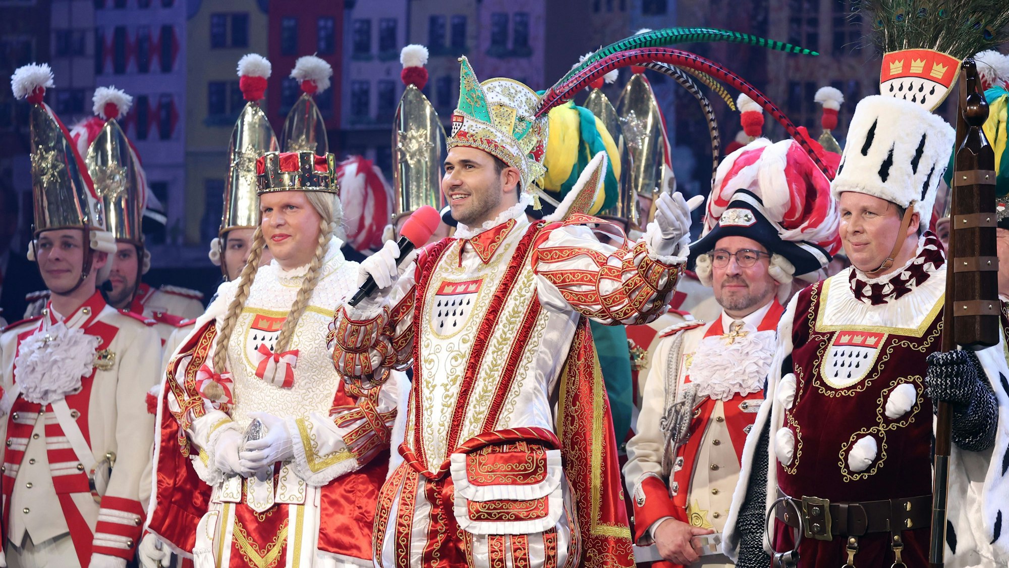 Proklamation des Kölner Dreigstirns 2026: Prinz Niklas I. (Niklas Jüngling), Bauer Clemens (Clemens von Blanckart) und Jungfrau Aenne (Stefan Blatt) im Gürzenich Köln.