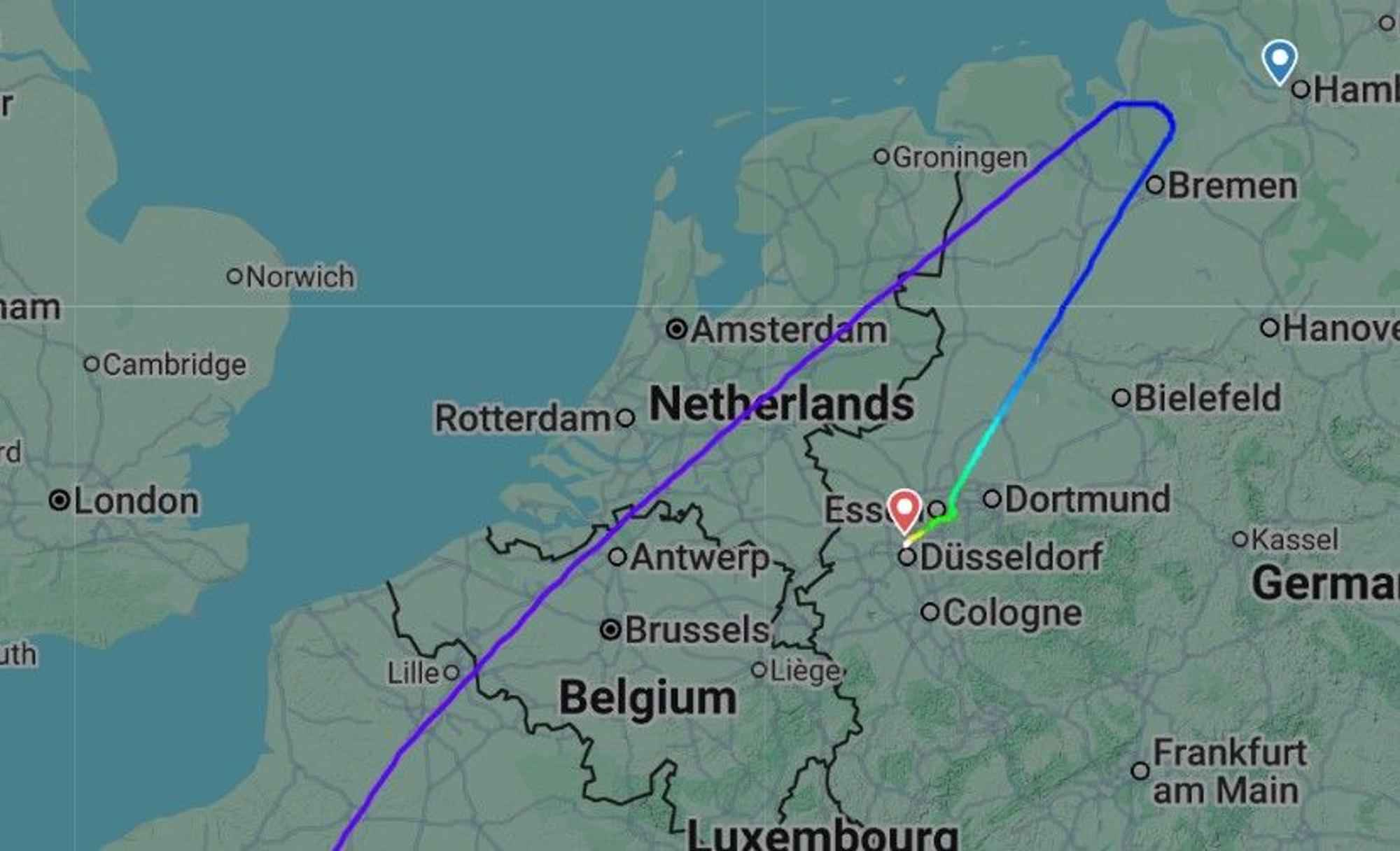 Bei Bremerhaven musste der Airbus Beluga seine Route ändern.