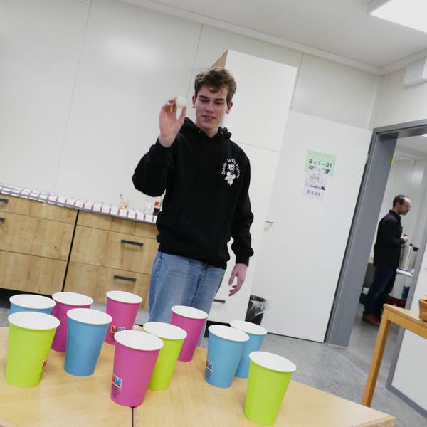 Beim Berufe-Pong sollen die Jugendlichen ihre Stärken und Schwächen entdecken